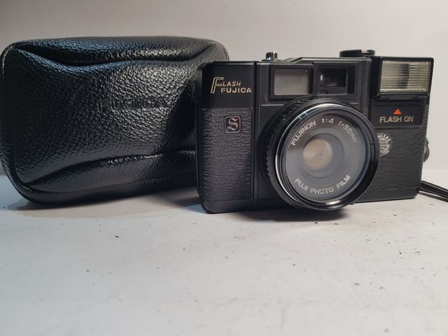 Camara FLASH FUJICA S