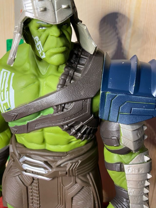 Hulk - 33 cm