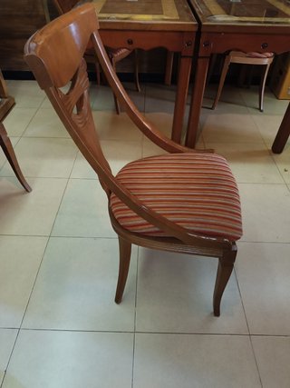 Conjunto mesa y sillas restaurante