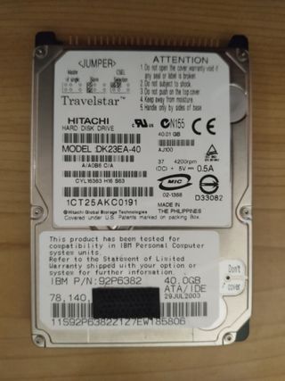 Disco HDD 2.5 Hitachi Travelstar, vintage