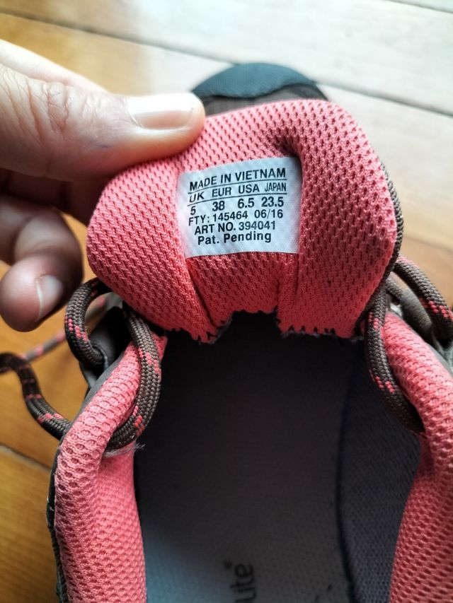 ZAPATILLAS TREKKING SALOMON NUM 38