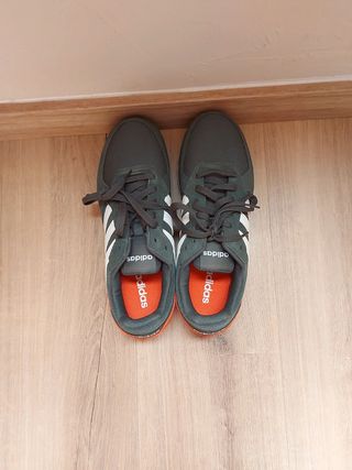 Zapatillas adidas (nuevas,sin caja original)