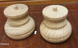 Pomos, patas de madera