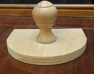 Pomos, patas de madera