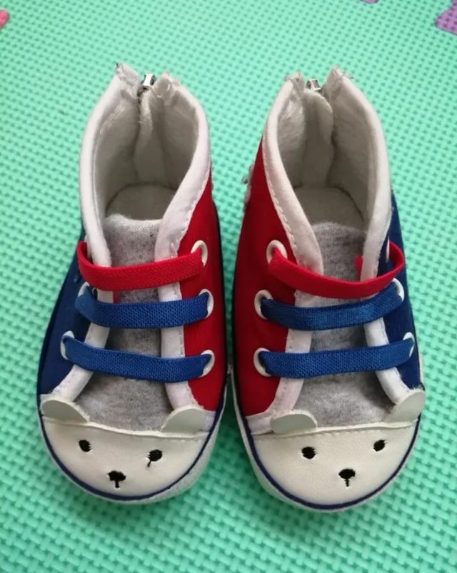 Zapatillas Mayoral bebe núm 17