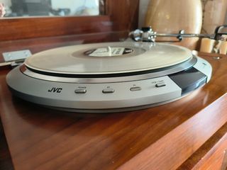 Tocadiscos Jvc TT-81 DirectDrive+Ortofon