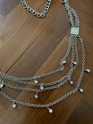 cintura a catena vintage regolabile con strass 