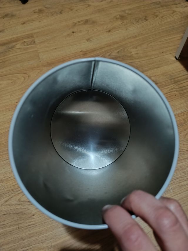 Lata pequeña almacenaje