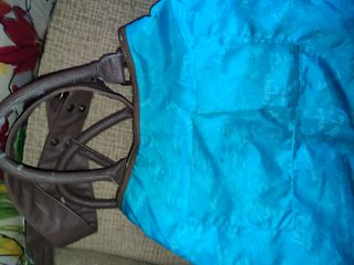 Bolso desigual multibolsillos