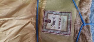 Chaqueta tejido de lana con apliques de astracan