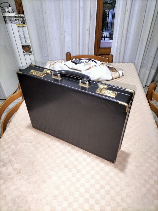 VALIGETTA 24h. Ad Acireale (CT)