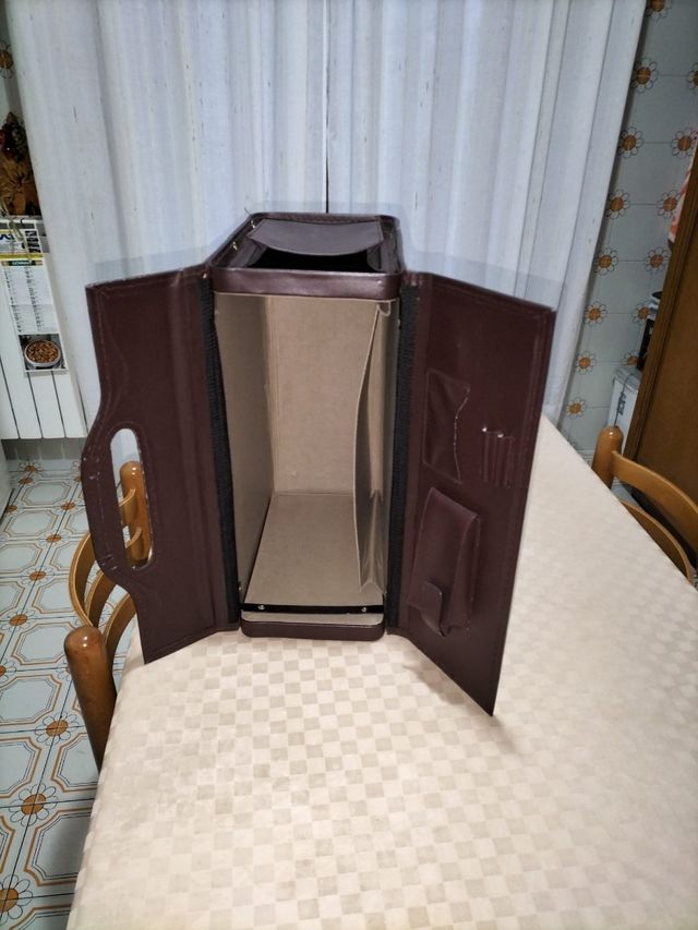 Borsa di rappresentanza. Ad Acireale (CT