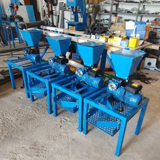 MAQUINA PARTIR ALMENDRAS