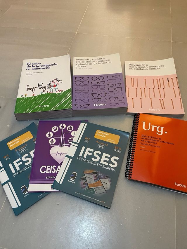 libros enfermeria incluye cuadernillos de exámenes