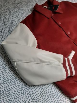 LEVI'S VARSITY JACKET - M