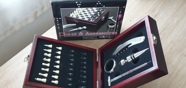 ACESSÓRIOS PARA O JOGO DE VINHO E XADREZ