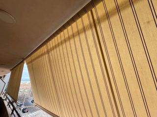 dos toldos de balcon perfecto estado