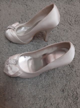 Zapatos de novia (número 35)