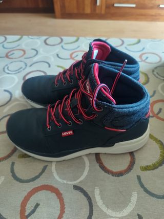 Zapatillas LEVIS, niño talla 37