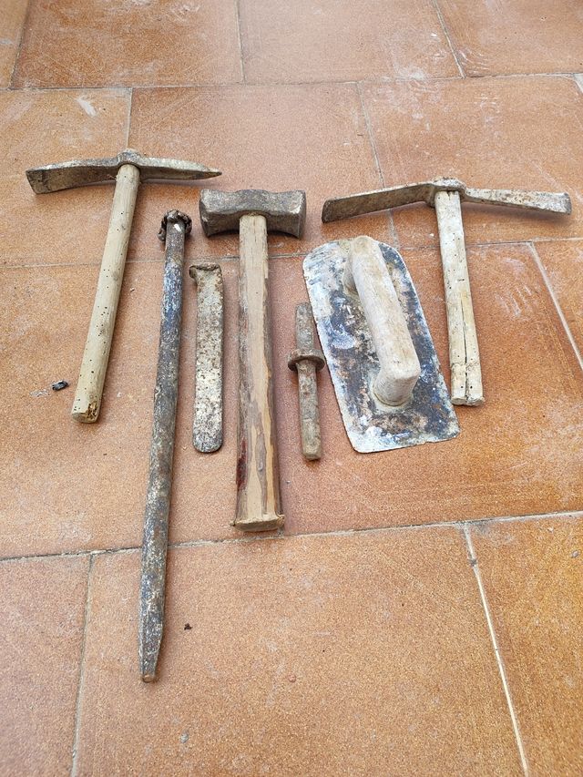 Herramienta antigua albañileria