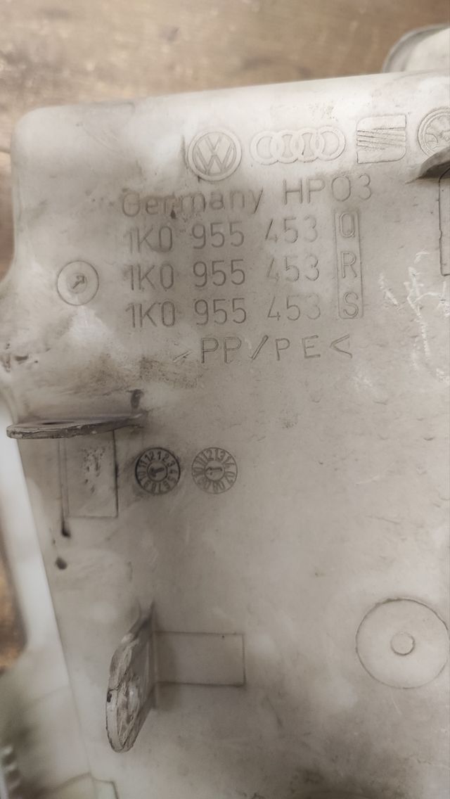 Vaschetta tergicristalli VW Golf 6