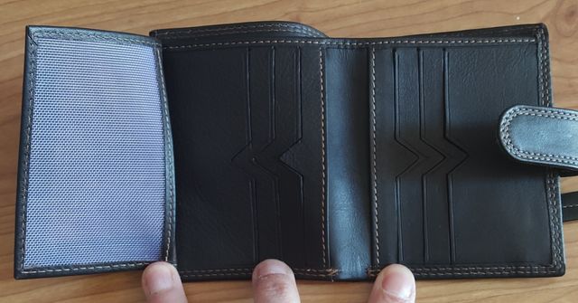 Cartera de hombre