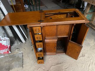 maquina de coser singer con mueble Año 1930