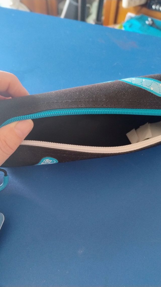 Estuche redondo portalápices