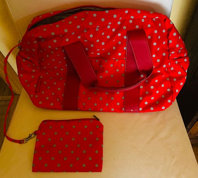 Bolso aseo gigante Salvador Bachiller