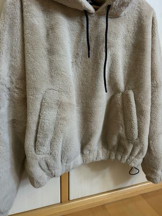 sudadera pelo zara