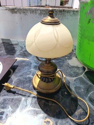 Lámpara techo más lámpara mesa