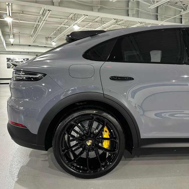 LLANTAS 22 CAYENNE COUPE TURBO BLACK