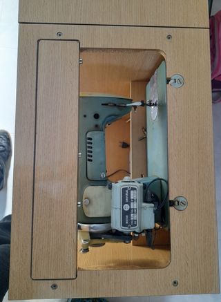 Maquina de coser alfa royale antigua