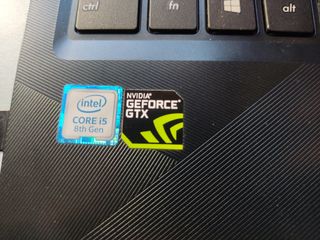 Portátil ASUS como nuevo