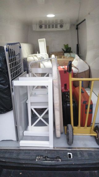 Mudanzas y Portes 689 78 43 08