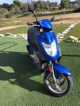 moto 125 scooter vendo o cambio por moto de campo