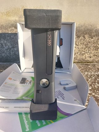 XBOX 360 CON GIOCO+KINECT