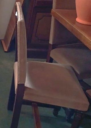 SILLA ROSA ARTESANAL DE ROBLE TALLADO