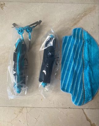 ROBOT ASPIRADOR Y FRIEGASUELOS CONGA