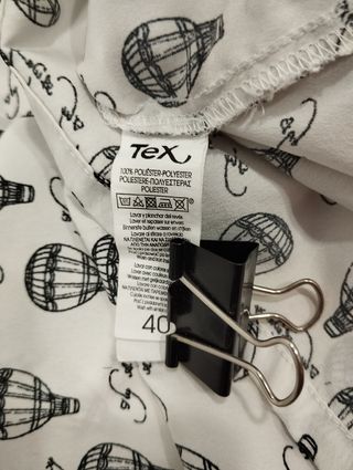 Blusa con estampado de globos 