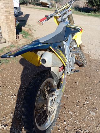 Suzuki rmz 250