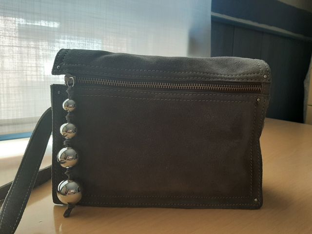 Bolso bandolera gris