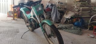 Moto montesa cota 310