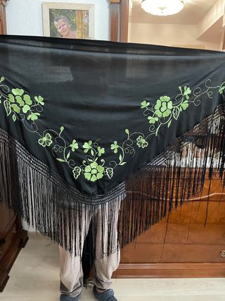 Lote de manton y picos