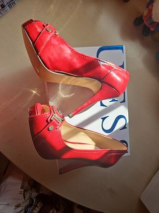 Tacones de Guess talla 37