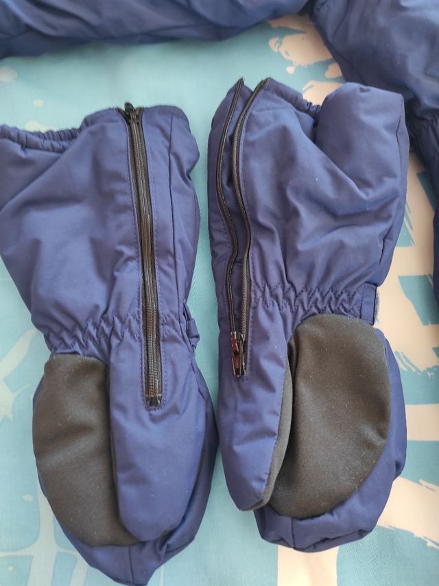 Mono nieve y manoplas talla 4