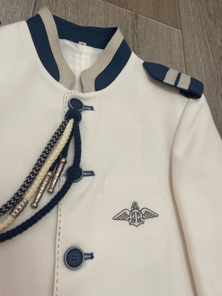 traje de comunion talla 10-11 años