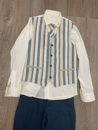 traje de comunion talla 10-11 años
