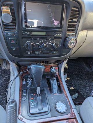 Toyota Land Cruiser 100 2000