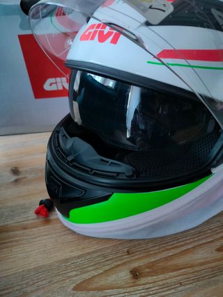 Casco integral GIVI